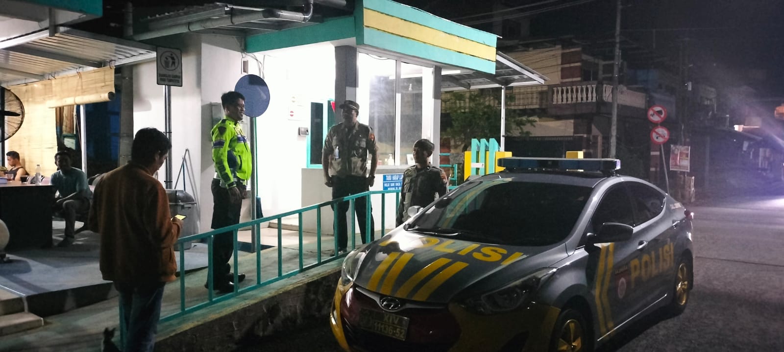 Personil Polsek Watang Sawitto Laksanakan Patroli Blue Light, Ini Sasarannya