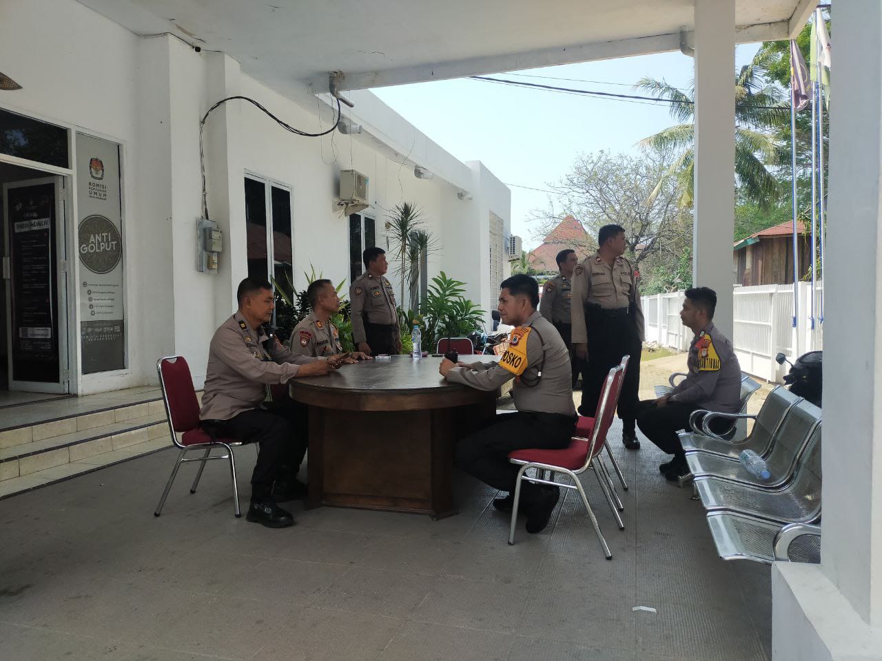 Operasi Mantap Brata, Sat Samapta Polres Pare-Pare Lakukan Patroli Dialogis