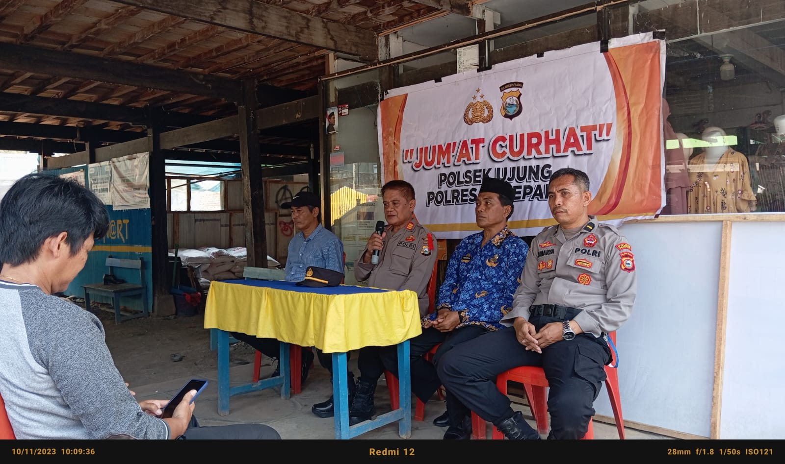 Jumat Curhat, Polsek Ujung Jelaskan Mekanisme Permohonan Izin Keramaian dan SKC