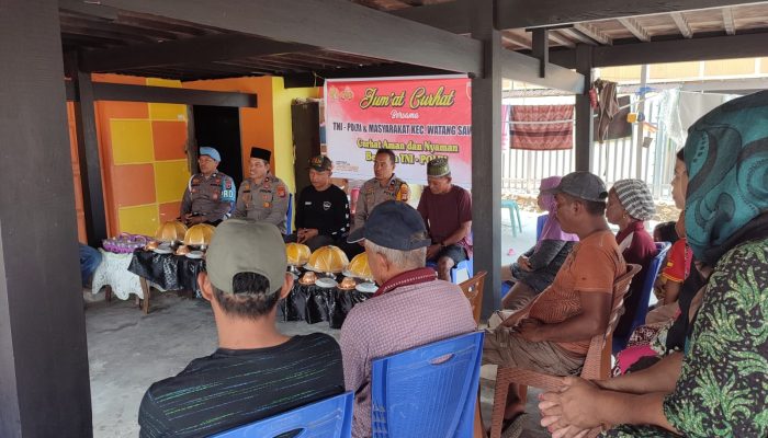 Kapolsek Watang Sawitto Pimpin Pelaksanaan Jum’at Curhat di Kelurahan Sipatokkong