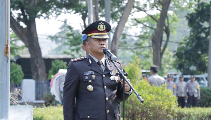 Kapolres Pinrang Pimpin Ziarah Nasional Di TMP Palia Pinrang Peringati Hari Pahlawan Kabupaten Pinrang