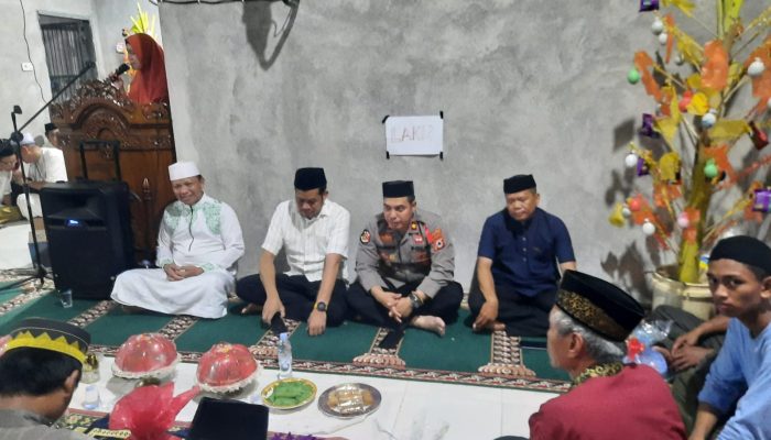 Kapolsek Watang Sawitto Hadiri Maulid Nabi Muhammad SAW di Lingkungan Madallo