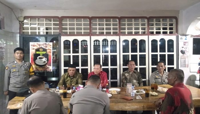 Sinergitas TNI-POLRI Hadir di Tengah Masyarakat Dalam Acara Pesta Pernikahan Kerukunan Keluarga Jawa
