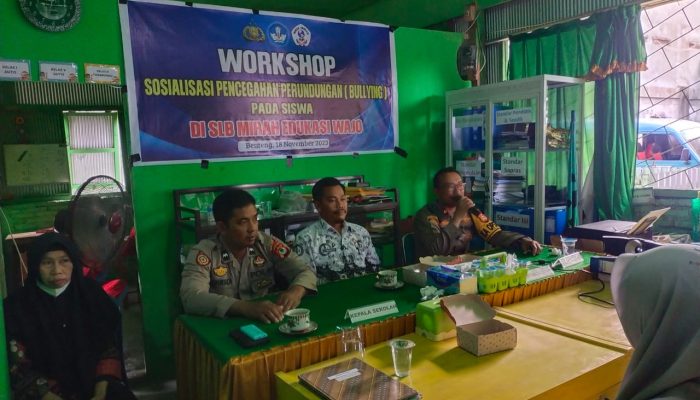 Kapolsek Pitumpanua Polres Wajo Edukasi Dan Sosialisasi Pencegahan Perundungan Di Sekolah