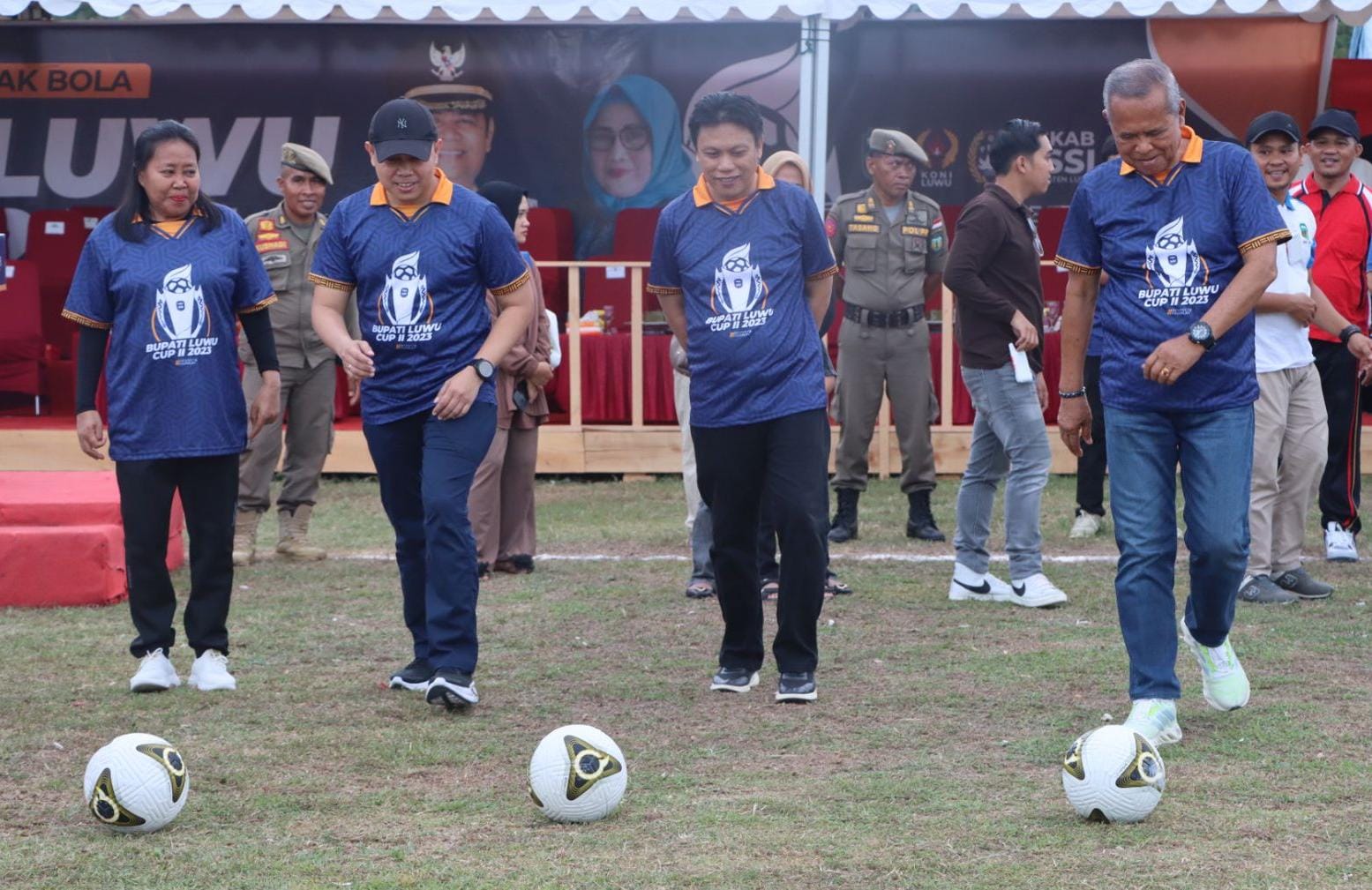 Kapolres Luwu Hadiri Pembukaan Turnamen Bupati Luwu Cup II 2023, AKBP Arisandi : Selamat Bertanding dan Junjung Tinggi Sportivitas