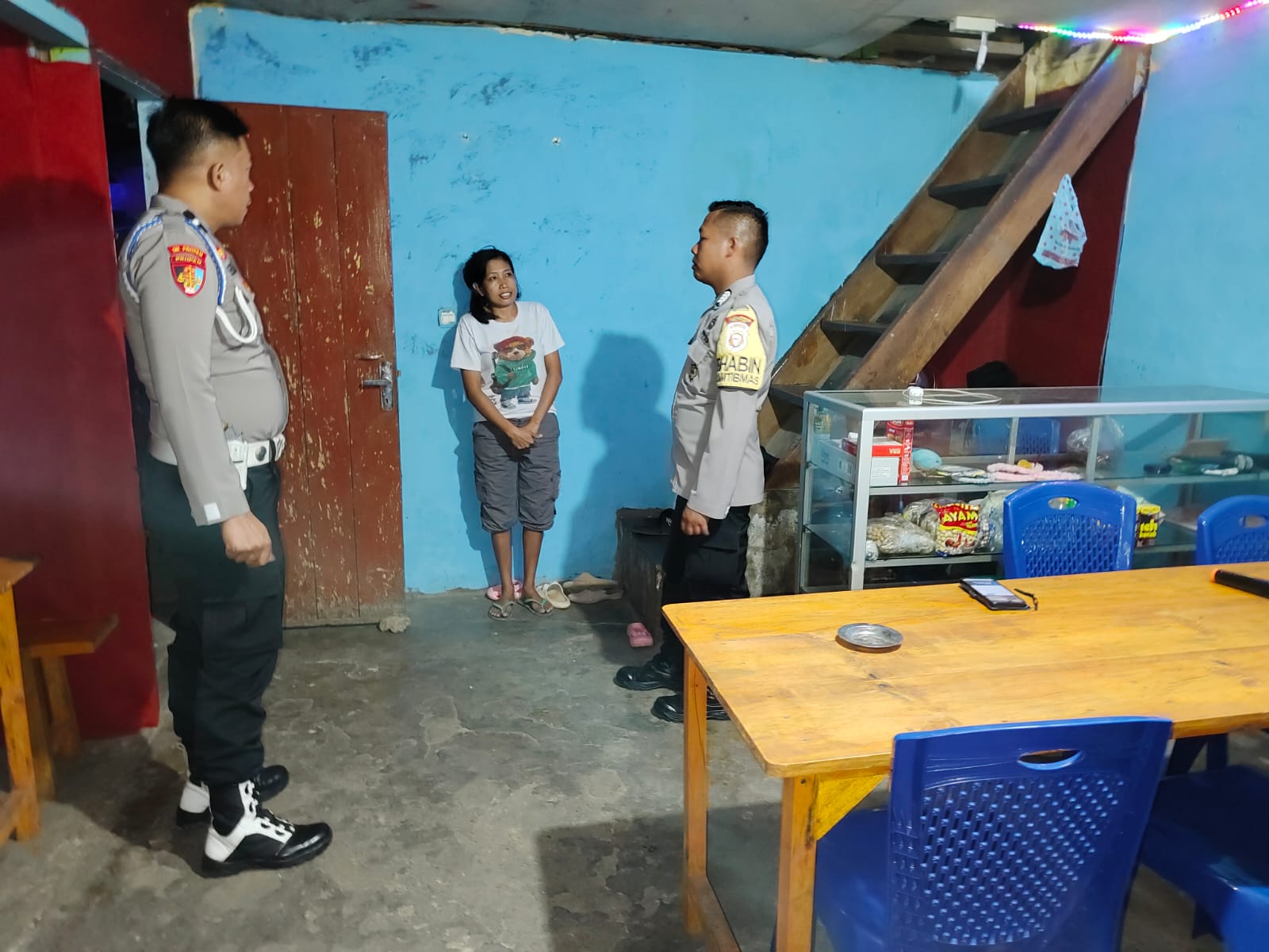 Polsek Mengkendek Menggelar Razia Pada Tempat Hiburan Malam