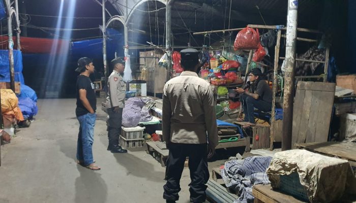 Personil Polsek Watang Sawitto Terus Gencarkan Patroli Malam Hari Guna Antisipasi Gangguan Kamtibmas