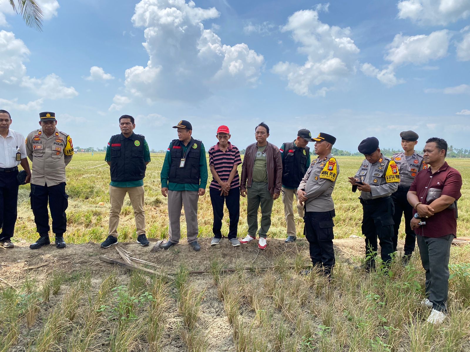 Kapolres Wajo Turunkan Puluhan Personel Untuk Pengamanan Eksekusi Lahan Persawahan di Lompo Pattolo