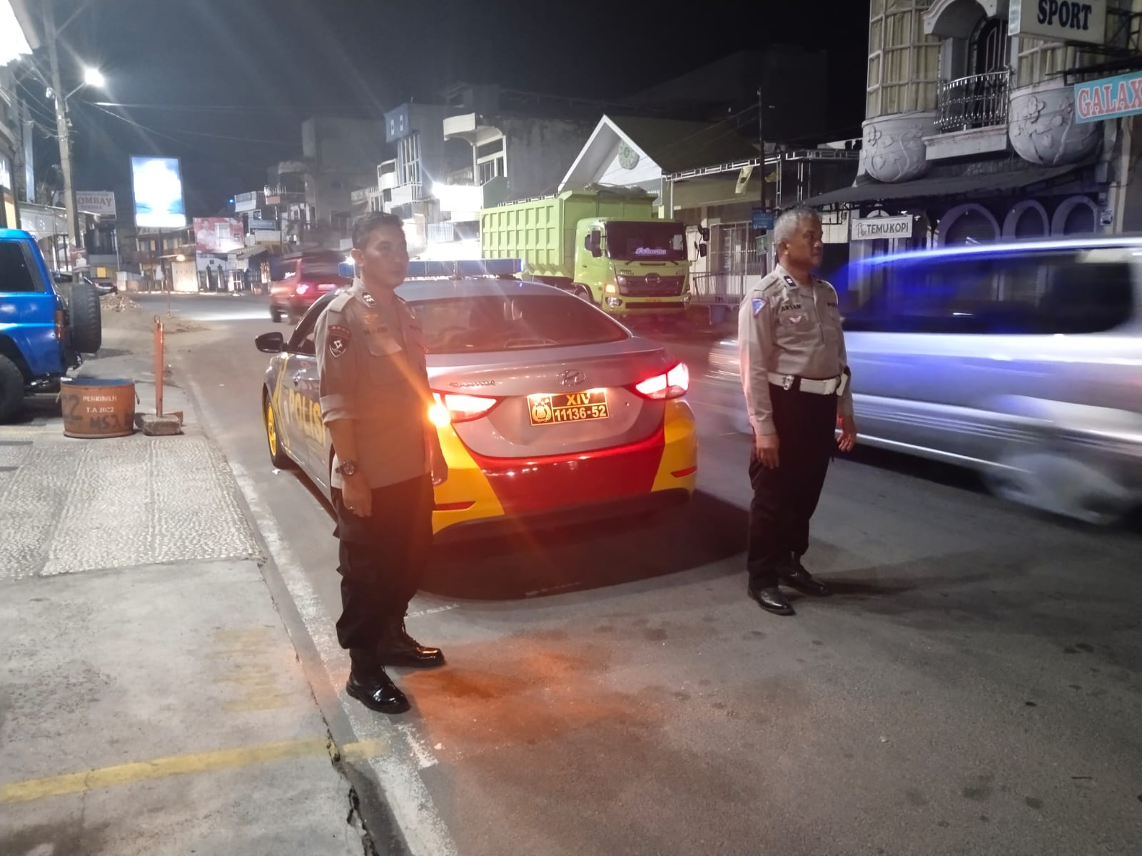 Jaga Kamtibmas Saat Malam Hari, Kapolsek Watang Sawitto Turunkan Personil Lakukan Patroli