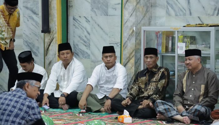 Kapolres Pinrang Hadiri Peringatan Maulid Nabi Muhammad SAW 1445 H di Masjid Jami Nurul Huda