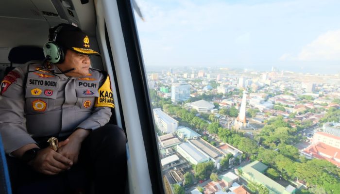 Lewat Jalur Udara, Kapolda Sulsel Pantau Pengamanan Giat Jalan Santai Cawapres Gibran