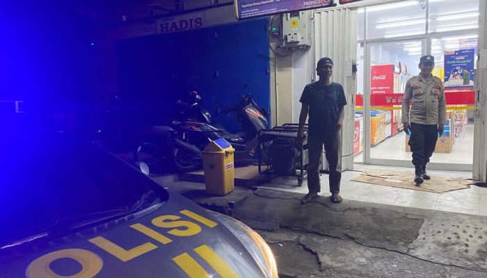 Polsek Watang Sawitto Laksanakan Patroli Blue Light