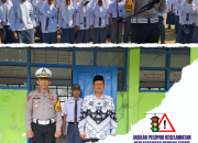Police Go To School, Kasat Lantas Polres Sinjai Bertindak Sebagai Pembina Upacara Di SMA 2 Sinjai