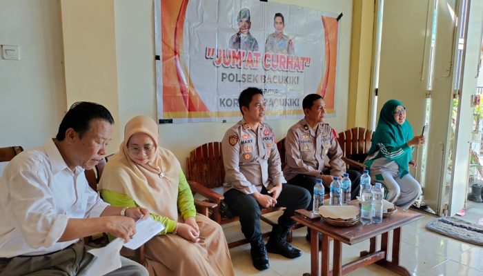 Hadiri Jumat Curhat Polsek Bacukiki, Warga Sumpang Minangae Adukan Penjualan Miras dan Perilaku Remaja