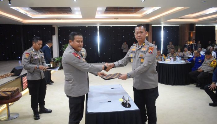 Kabagbinkar Biro SDM Polda Sulsel Hadiri Penyerahan DIPA 2024 dan Penandatanganan Pakta Integritas