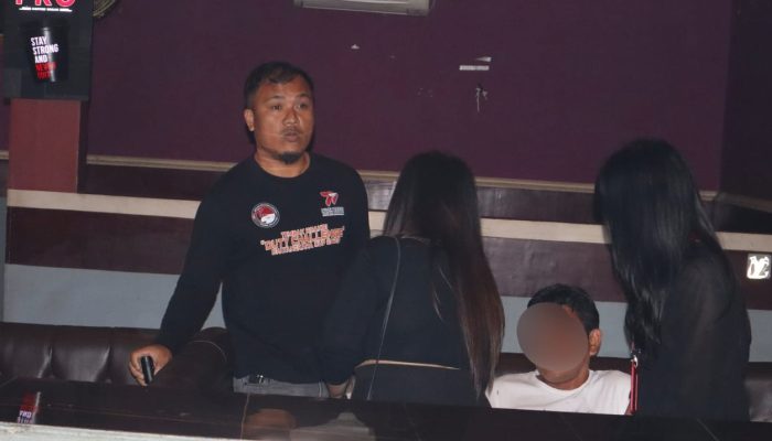 Jaga Kamtibmas Jelang Akhir Tahun, Polres Toraja Utara Gelar Razia dan Tes Urine Di Sejumlah Cafe