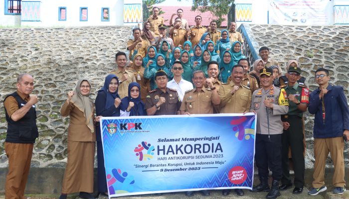 Kapolres Wajo Hadiri Peringatan Hari Anti Korupsi Sedunia di Kantor Camat Tempe, PTSP dan Dinsos