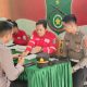 Puluhan Personil Polres Soppeng Ikuti Donor Darah Dalam Rangka Hari Juang TNI AD ke 78