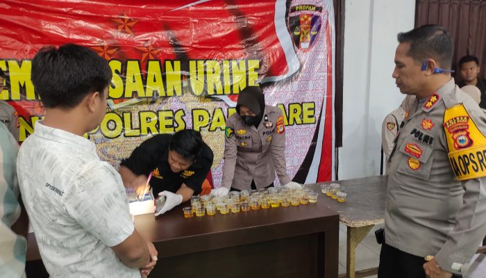 Pemeriksaan Urine Personil Polres Parepare, AKBP. Arman Muis : Langkah Proaktif Antisipasi Penyalahgunaan Narkoba