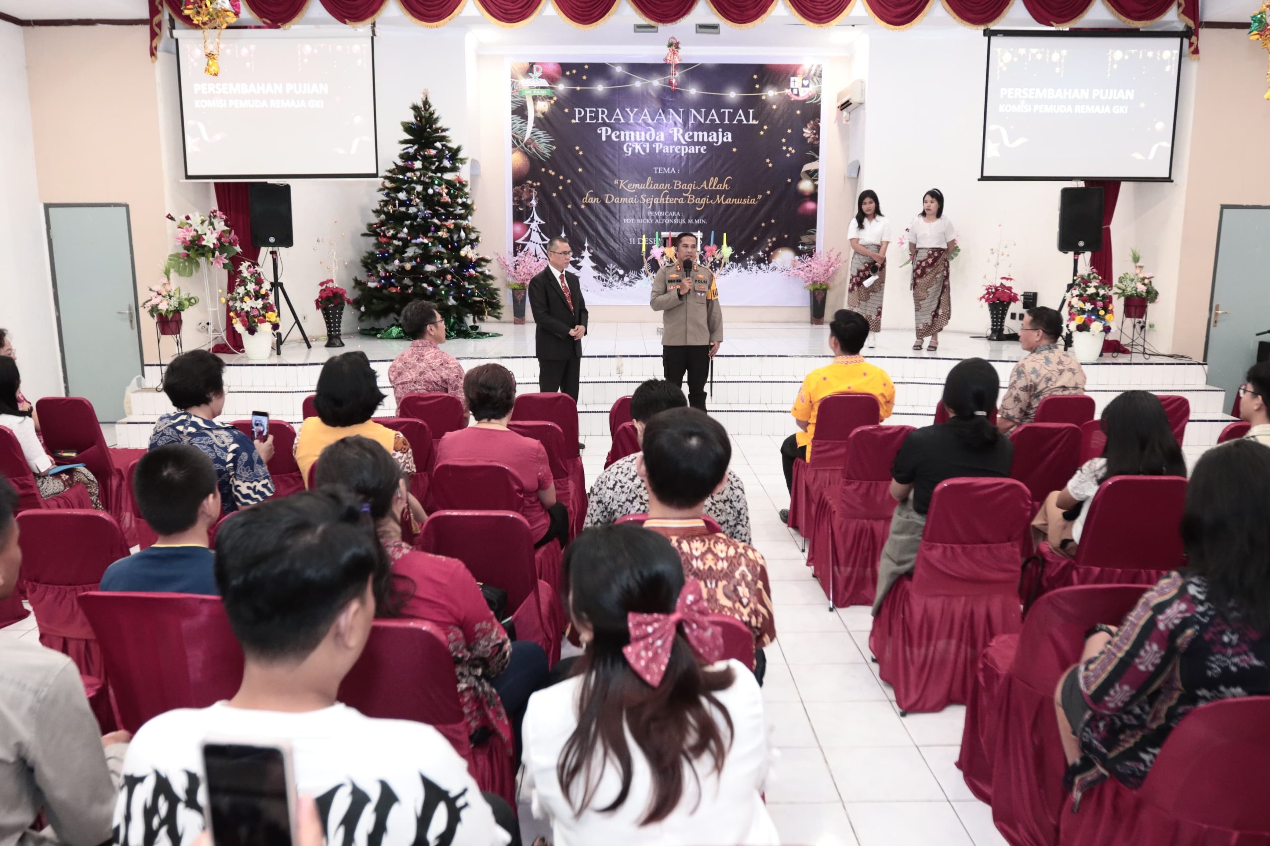 Kapolres Parepare Turun langsung Melakukan pemantauan Pengamanan Gereja : Pastikan Perayaan Natal 2023 Berjalan Aman dan Kondusif