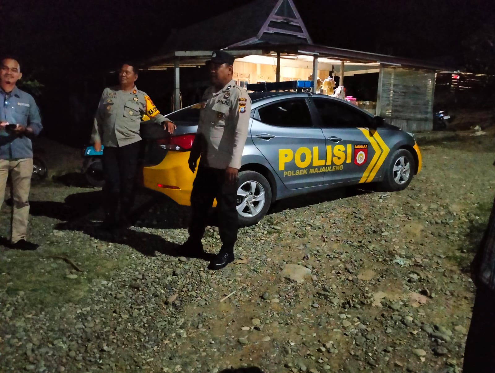 Antisipasi Gangguan Kamtibmas, Kapolsek Majauleng Polres Wajo Pimpin Patroli Malam dan Sasar Tempat Rawan