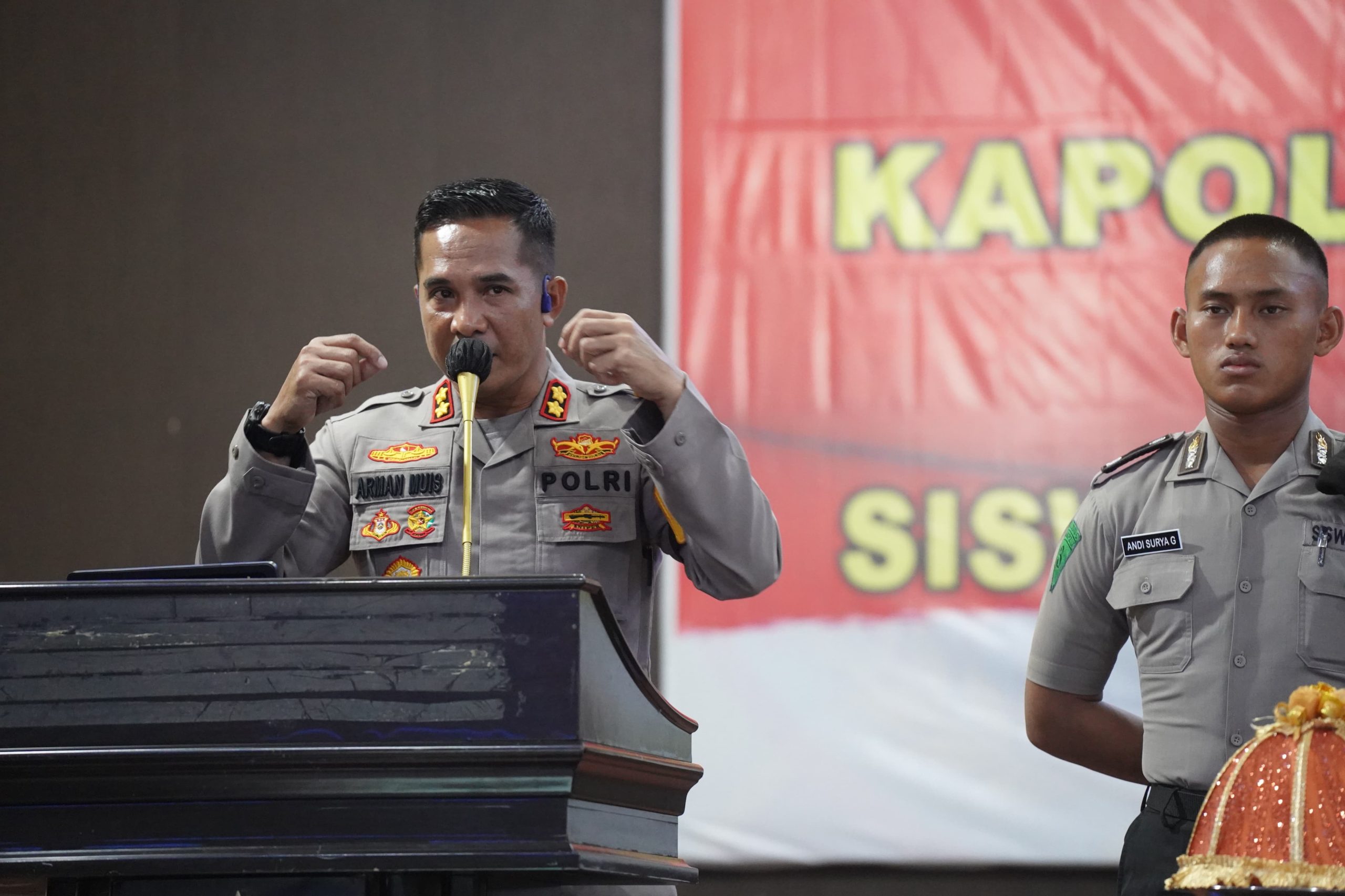 Dengan Penuh Semangat, Kapolres Pare-Pare beri Arahan Kepada 714 Siswa Diktukba di SPN Batua Polda Sulsel
