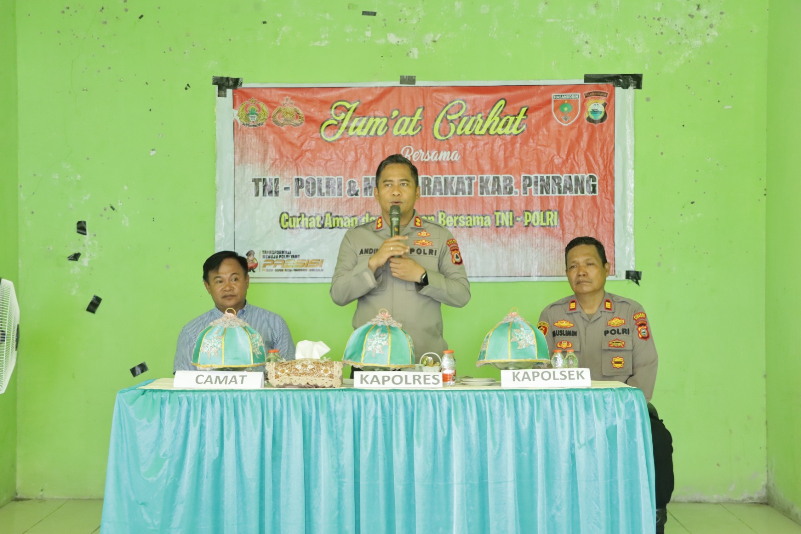 Laksanakan Jumat Curhat, Kapolres Pinrang Tampung Keluhan Masyarakat Di Gedung PKK kec. Cempa
