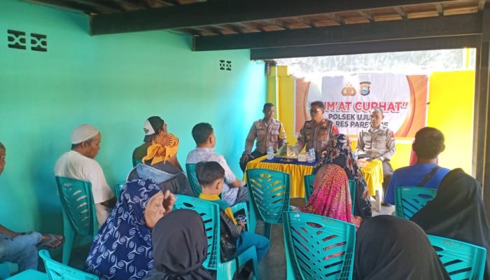 Polsek Ujung Menyatu Dengan Warga Melalui Jumat Curhat, Serap Beragam Informasi