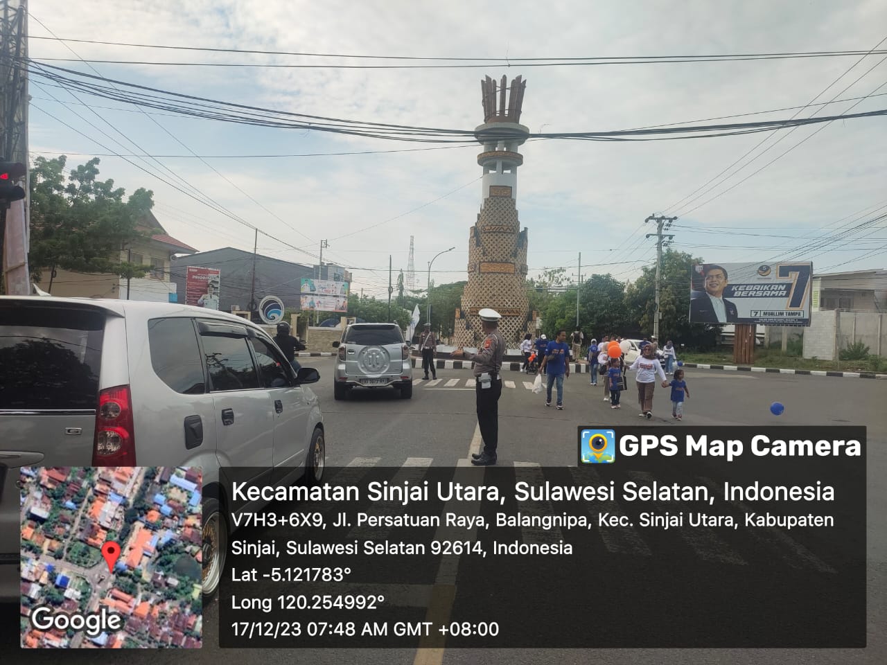 Pastikan Aman, Polres Sinjai Kawal dan Amankan Jalur Jalan Santai Sambut HUT BRI Ke-128 Cabang Sinjai