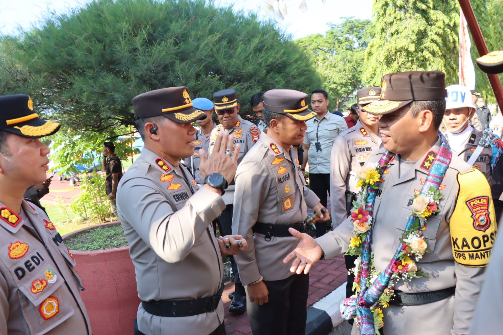 Kapolres Sidrap bersama Ketua Bhayangkari Hadiri Acara Penyambutan Kapolda Sulsel
