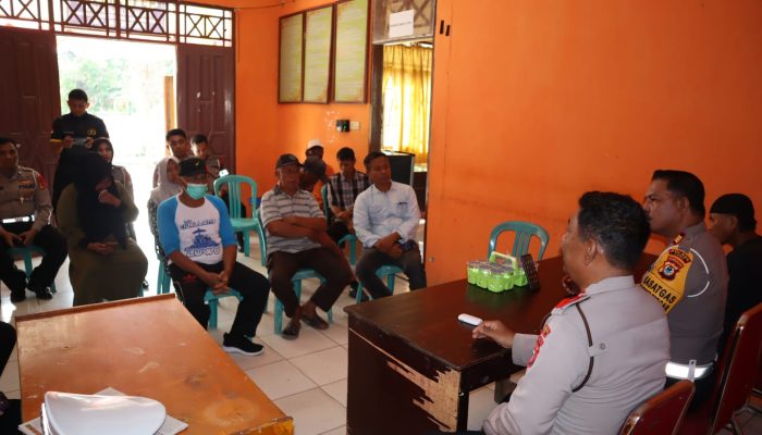 Jumat Curhat : AKP Mahrus Siap Jaga Kamtibmas dan Kamseltibcarlantas Jelang Nataru 2023 dan Pemilu Damai 2024