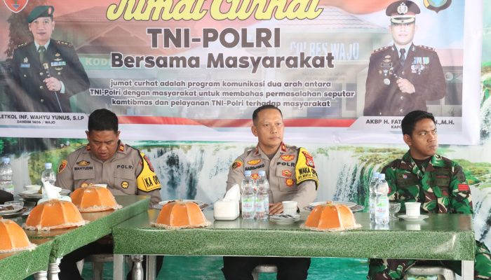 Waka Polres Wajo Pimpin Jumat Curhat di Lingkungan Alausalo Maniangpajo