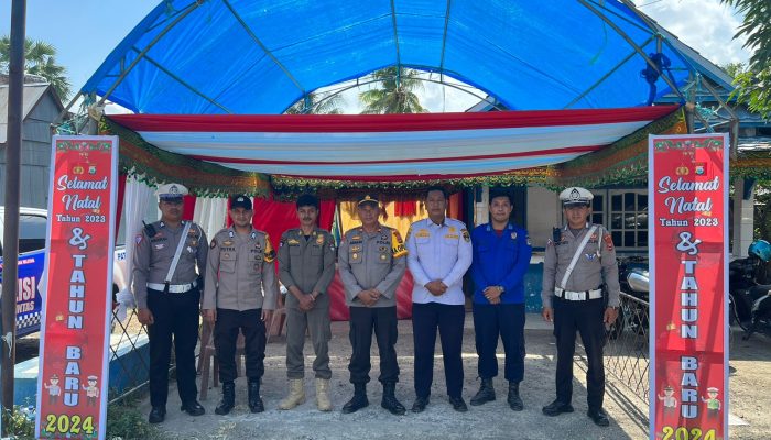 Hari ke-2 Ops Lilin, Personel Gabungan Lakukan Pemantaun dan Pengamanan Arus Lalulintas di Wilayah Hukum Polsek Majauleng