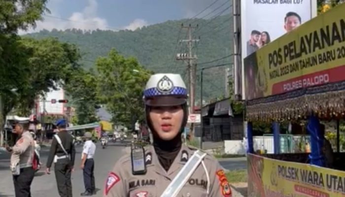 Hari kedua Ops Lilin 2023, Kasat Lantas Pantau Arus Lalin di Pos Pelayanan Depan City Market