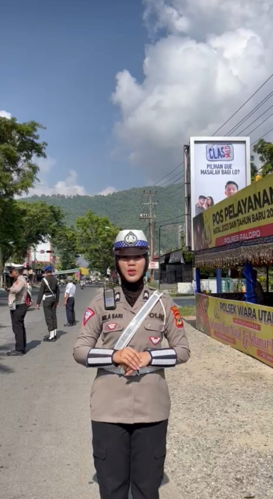 Hari kedua Ops Lilin 2023, Kasat Lantas Pantau Arus Lalin di Pos Pelayanan Depan City Market