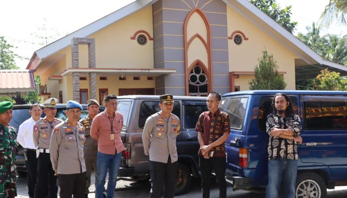 Ratusan Personel Polres Soppeng di kerahkan Amankan Perayaan Natal tahun baru 2023.