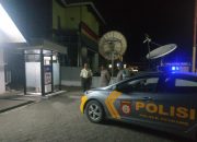 Jaga Kamtibmas, Personil Polsek Penrang Laksanakan Patroli Blue Light