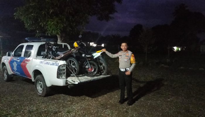 Demi Keselamatan, Sat Lantas Polres Sinjai Bubarkan Balapan Tes Motor di Sirkuit Gareccing