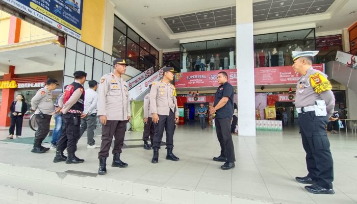 Kapolres Palopo Cek Pos Pengamanan Dan Pelayanan Operasi Lilin 2023