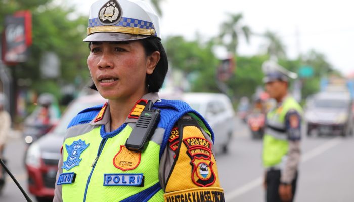 Kasat Lantas Polres Gowa Laksanakan Sosialisasi dan Pengawasan Penertiban Truk Besar Angkutan Barang
