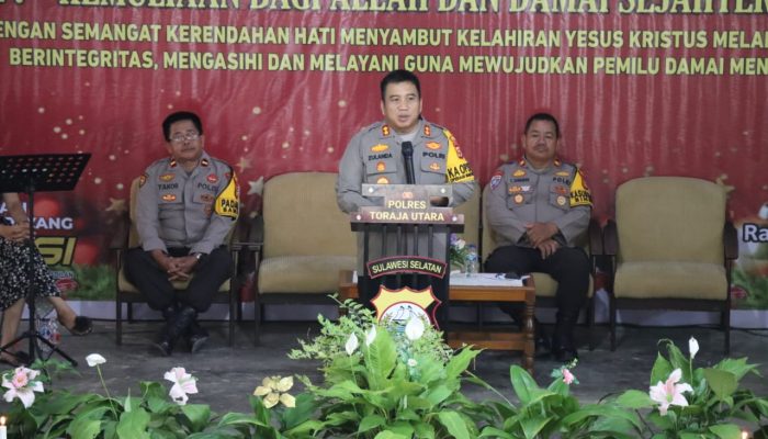Polres Toraja Utara Gelar Perayaan Natal Oikumene dan Berikan Bingkisan Sembako Kepada Anak Panti Asuhan