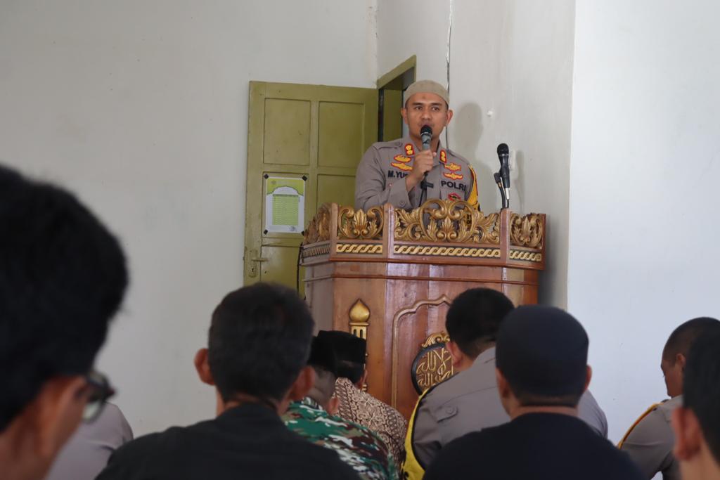 Safari Jum'at, Kapolres Soppeng Sampaikan ini Kepada Jamaah Masjid Nurul Tarbiyah