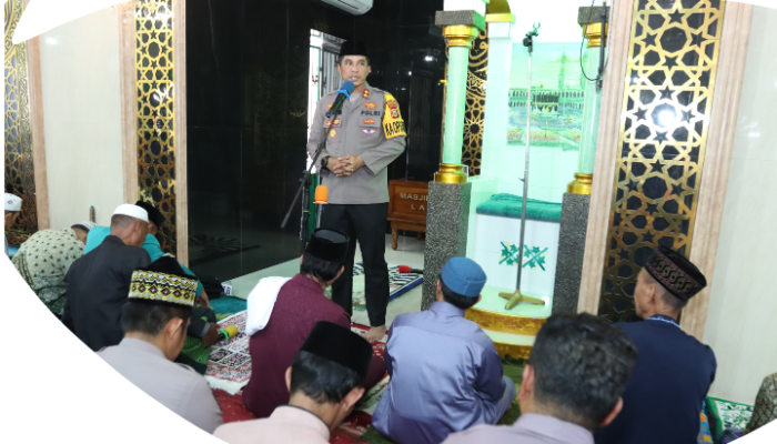 Safari Jumat Curhat Di Masjid Taqwa, Kapolres Parepare Sampaikan Pesan Pemilu Damai