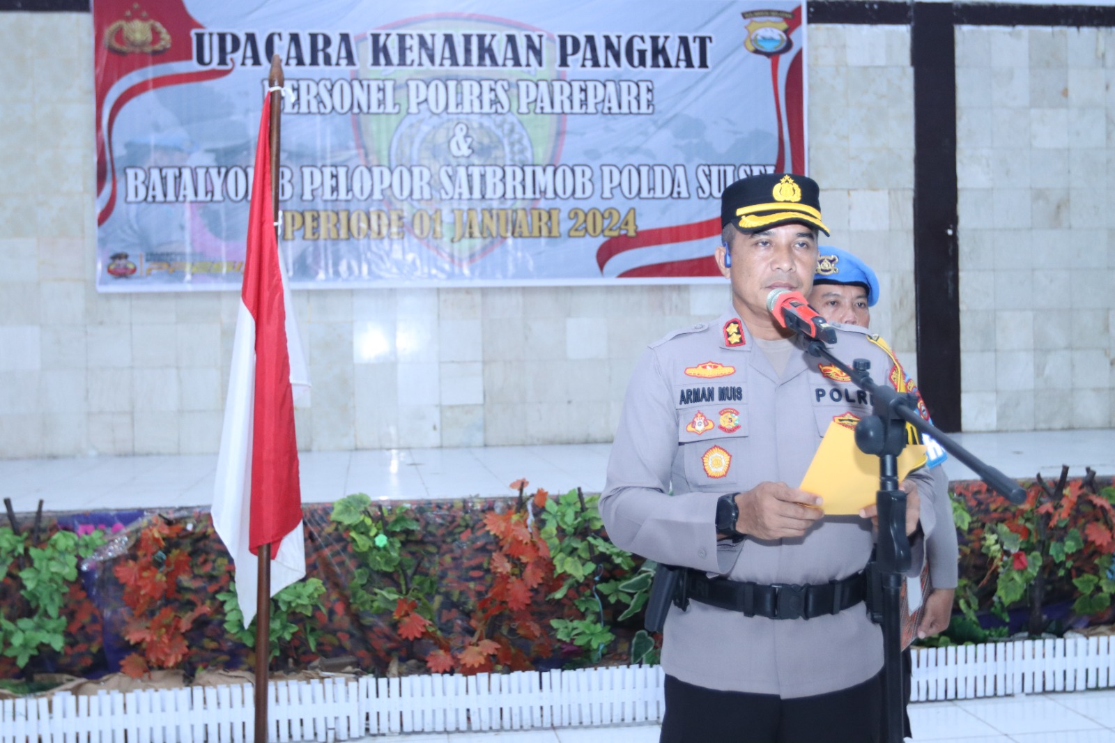 Kapolres Parepare Pimpin Upacara Kenaikan Pangkat Setingkat lebih Tinggi Polres Parepare dan Batalyon B Pelopor Satbrimob