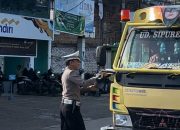 Jum’at Berkah, Sat Lantas Polres Sinjai Kembali Berbagi Terhadap Sesama