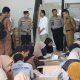 Kapolres Luwu Tinjau Langsung Kegiatan Sortir dan Lipat Surat Suara Pemilu di Gudang Logistik KPU