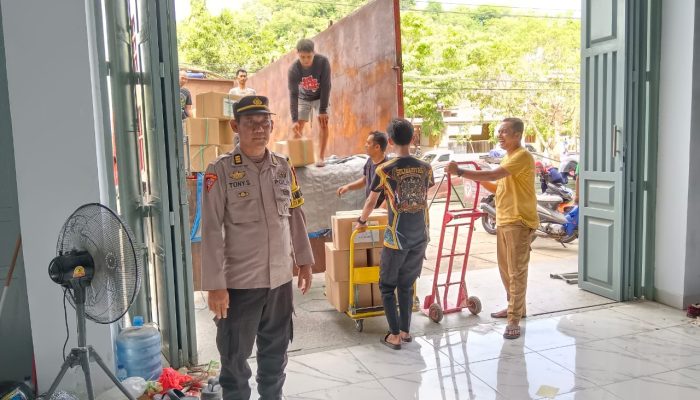Ops Mantab Brata, Kapolres Wajo Turunkan Personil Dalam Mengamankan Penyortiran Logistik KPU