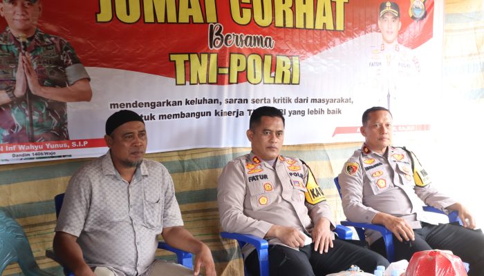 Kapolres Wajo Sapa Warga Desa Lompobulu Melalui Jumat Curhat
