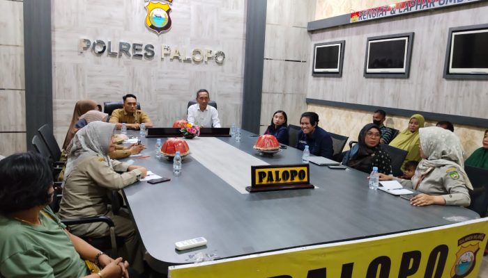 Ada Apa Pedagang Ballo berkumpul di Mapolres Palopo, Ternyata Ini Tujuannya
