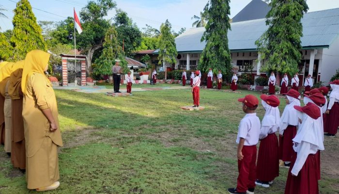 Satlantas Polres Bone Gelar Police Goes To School di SDN 40 Macope